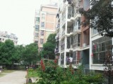 南北通透，周邊配套實施齊全，居家方便