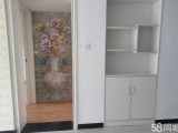 出售二中學校旁  港務(wù)局宿舍廳通陽臺，精裝，戶型好，健康路小學